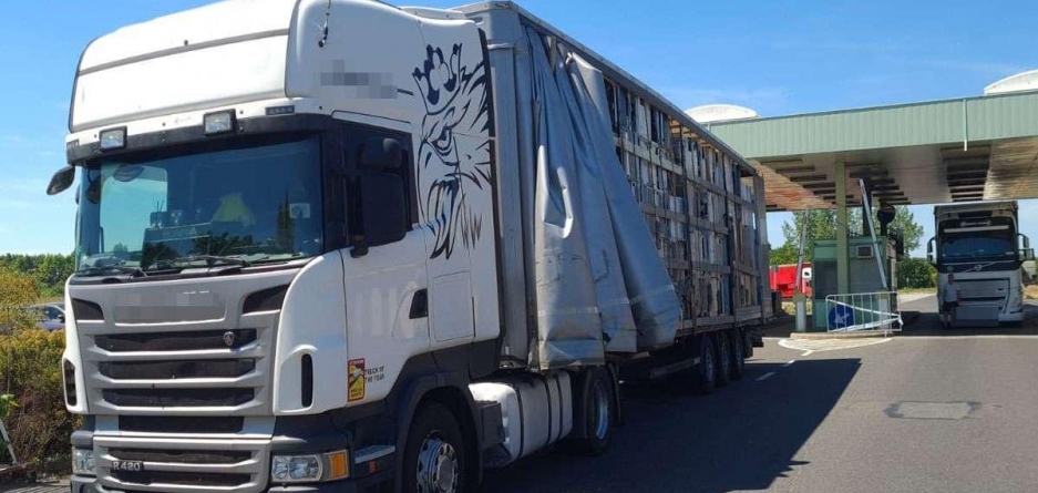 Peste 14 tone de deşeuri au fost oprite la intrarea în ţară; Acestea trebuiau să ajungă la o firmă din Maramureș