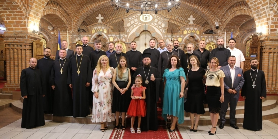 La Catedrala Episcopală: Întâlnirea absolvenților promoției 2002 din cadrul Seminarului Teologic Ortodox „Sfântul Ierarh Iosif Mărturisitorul” din Baia Mare