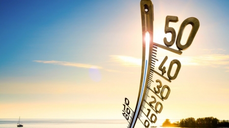 Temperaturi istorice înregistrate la zeci de stații meteo din țară. Mateescu (ANM): Durata acestui val de caniculă este un record