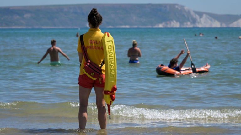 BBC: Măsuri suplimentare în Marea Britanie înainte de apropierea unui val de căldură