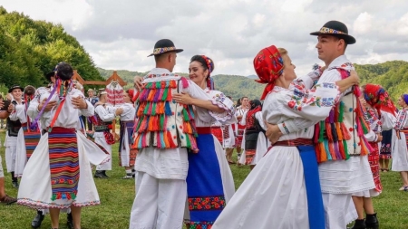 În 21 iulie va fi „Danț la șură la Rogoz”