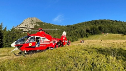 O nouă alertă Salvamont: În județul Maramureș o femeie a primit ajutorul salvatorilor montani pe Creasta Cocoșului! Iată și filmul acestei acțiuni!