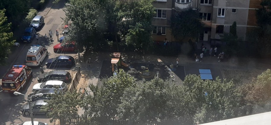 Victimă a codului roșu: În Baia Mare un bărbat în vârstă de 53 ani și-a găsit sfârșitul pe strada Gării. S-a încercat reuscitarea acestuia!