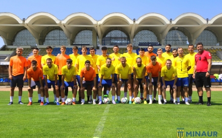 FOTBAL LIGA 2 ROMÂNIA: Minaur Baia Mare și Steaua Armatei sunt printre cluburile sportive care joacă fără a avea dreptul de promovare în Superliga!