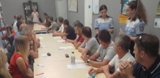 Informații despre consumul de droguri le-au fost prezentate mai multor șoferi din județ