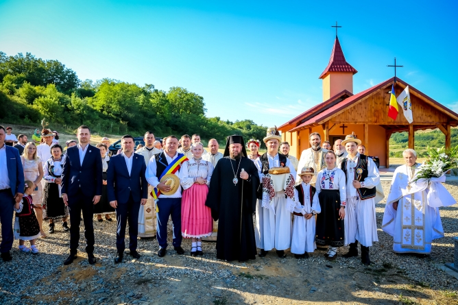 Slujirea arhierească: PS Timotei Sătmăreanul, în mijlocul credincioșilor ortodocși, din Soconzel!