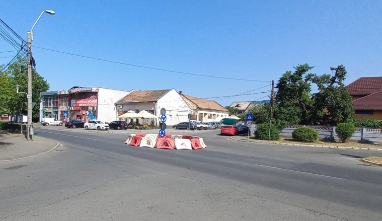 Noutatea folositoare de circulație: În Baia Mare în Cartierul Vasile Alecsandri acum este funcțional un nou sens giratoriu! Iată care-i și locația!
