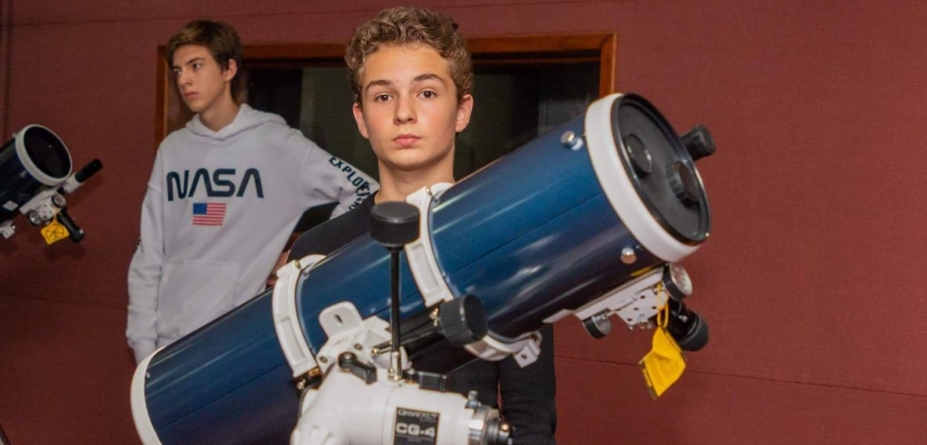 Elevul băimărean Traian Rareș Tuș face parte din echipa care va reprezenta România la Olimpiada Internațională de Astronomie si Astrofizica din Georgia