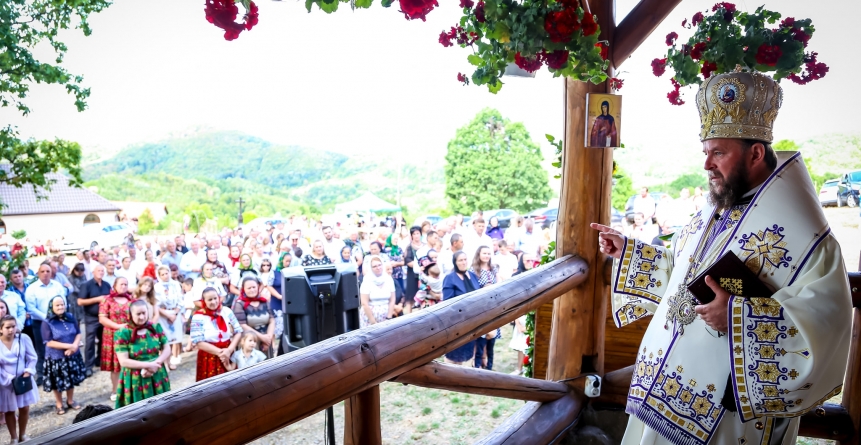 Sfânta Liturghie arhierească la Schitul Turț-Băi