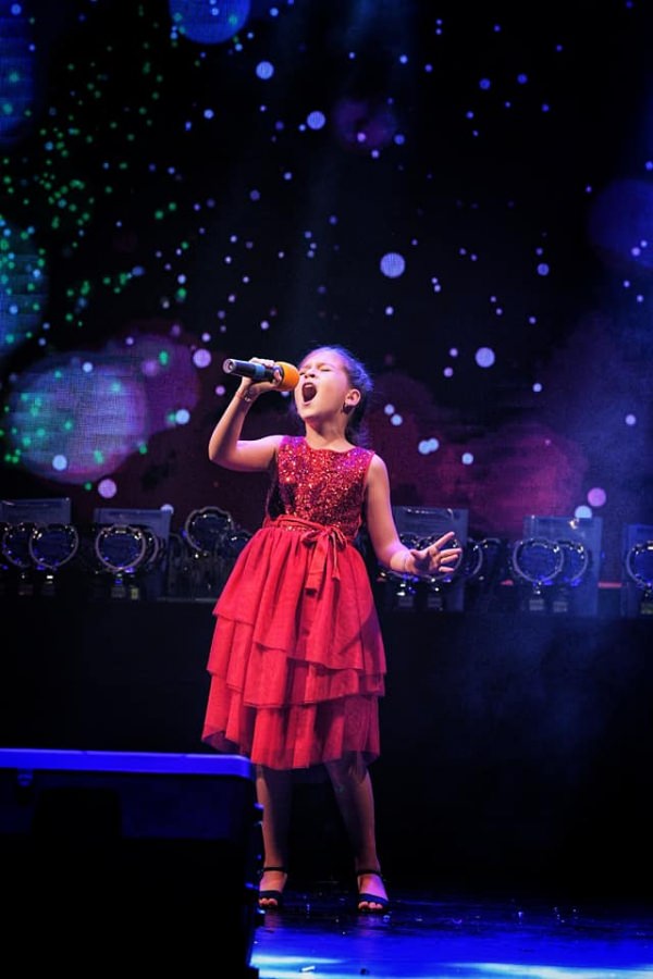 Avem copii talentați: Premii importante obținute de Maria-Sarah Miklos din Baia Mare la Festivalului Internațional „Volare” (FOTO)