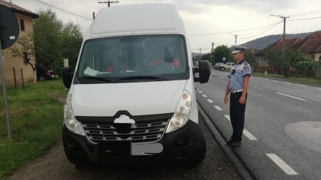 În județ s-a desfășurat o acțiune pe linia transportului de persoane; S-au dat numeroase amenzi