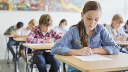 Calendarul anulului școlar 2024-2025. Proiectul Ministerului Educației aduce o serie de modificări