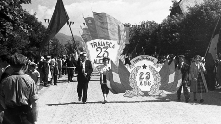 Retro DirectMM, „23 August”: În Baia Mare, centrul orașului devenea scenă pentru manifestări speciale; Se sărbătorea… „Ziua Națională a României”