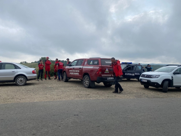 O nouă alertă Salvamont în județul Maramureș: Un bărbat căutat intens de salvatorii montani, găsit viu și nevătămat! Filmul poveștii!