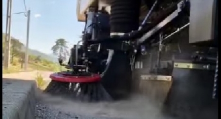 Măturătoare stradală, noua achiziție în Baia Sprie