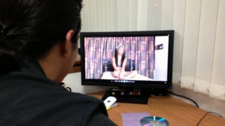 Maramureșean arestat pentru pornografie infantilă; Bărbatul a descărcat aproape 50.000 de materiale pornografice cu minori