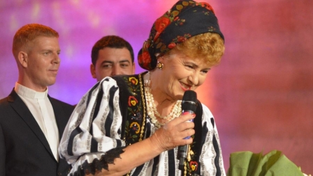 Veta Biriș, marea doamnă a muzicii populare, își aniversează ziua de naștere