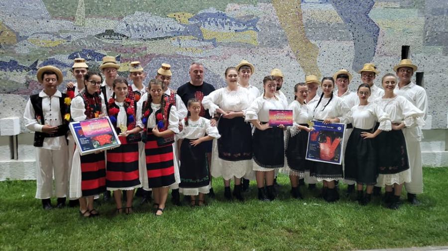Două ansambluri din Maramureș au obținut premiul I la Concursul Internațional de Muzică Ușoară și Folclor „Festivalul Tinereții” Mangalia