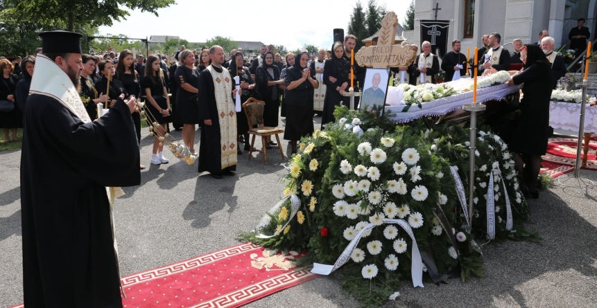 Părintele Dumitru Aftan, fost paroh în Satu Nou de Sus, a fost condus pe ultimul drum