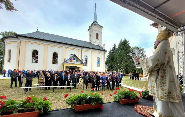 PS Iustin s-a aflat duminică în mijlocul credincioșilor din Roșiori