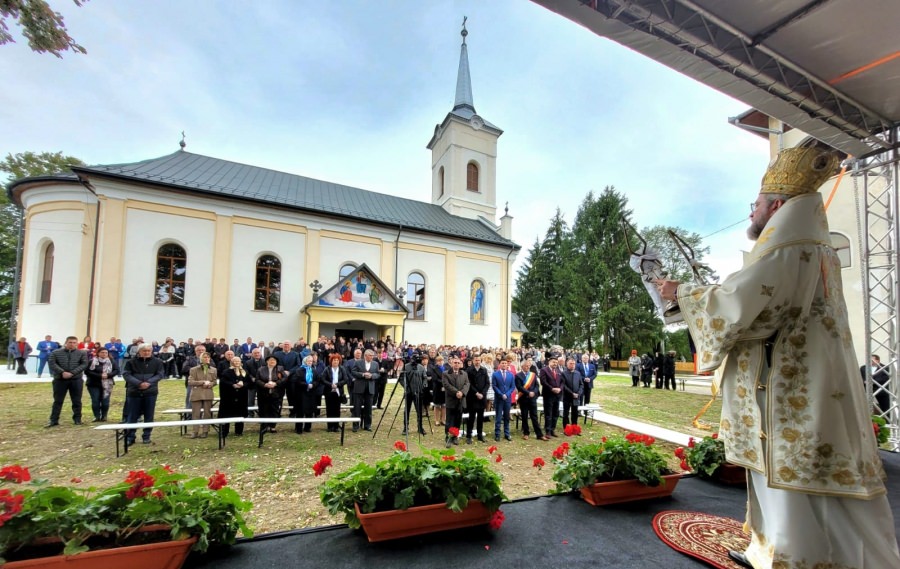 PS Iustin s-a aflat duminică în mijlocul credincioșilor din Roșiori