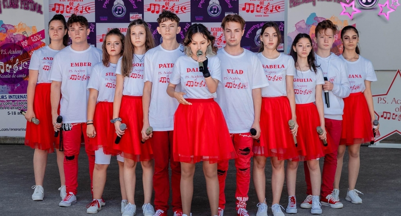 Talent: Elevii de la PS Academy Baia Mare vor cânta în Belgrad