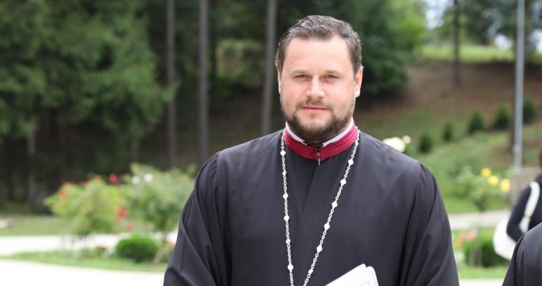 Pr. Adrian Dobreanu împlinește azi o frumoasă vârstă