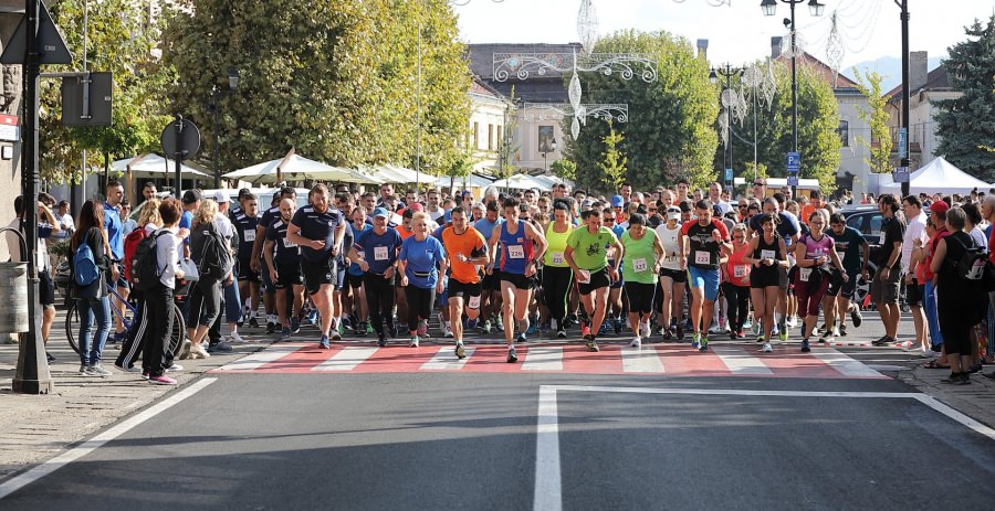 În Baia Mare se desfășoară sâmbătă Crosul caritabil ”Aleargă și ajută”