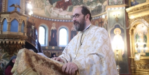 Părintele Constantin Necula va sluji la Mănăstirea Moisei de Praznicul Bunei Vestiri
