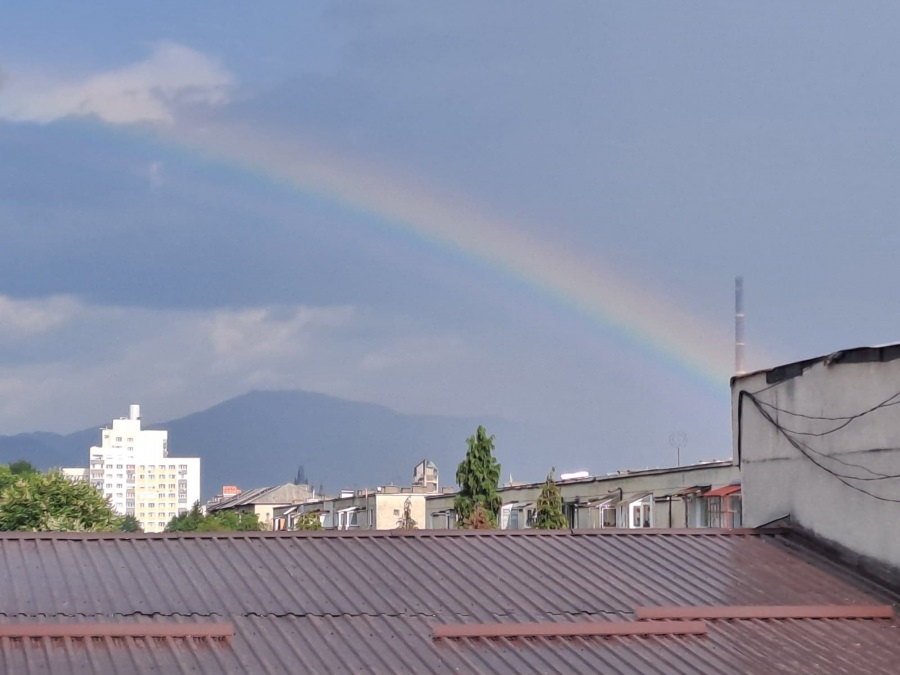 Ploaia este și binecuvântare: Avem în Maramureș record meteorologic deosebit marcat la stația specială automată amplasată la Planetariul Baia Mare!