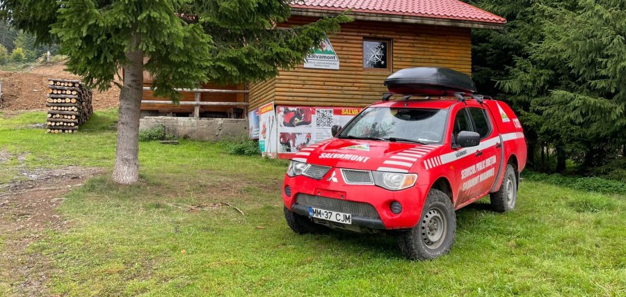 Idee atrăgătoare pentru interesați: SPJ Salvamont Maramureș își arată publicului care vrea toate echipamentele folosite la intervenții și activități!