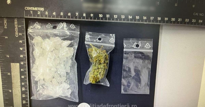 Patru tineri descoperiți cu substanțe interzise în Sighetu Marmației