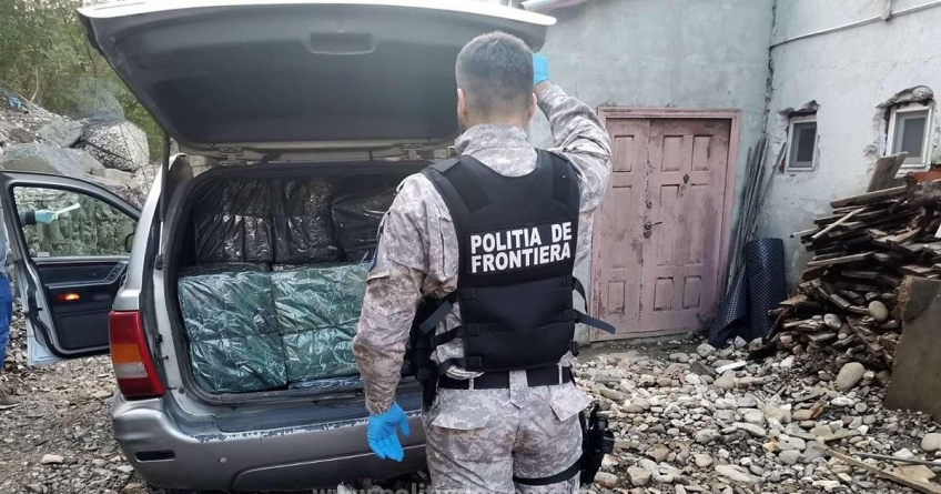 Maramureșean prins transportând în mașină 13.993 de pachete cu țigări de contrabandă; Avea și alcoolemie