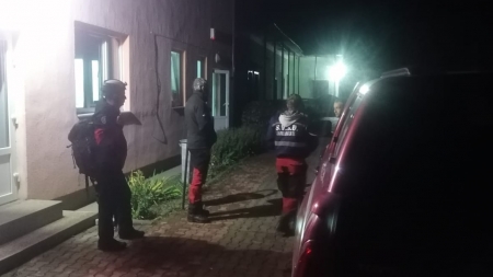 Actualizare: Bărbatul care nu s-a mai întors acasă de la cules de ciuperci a fost găsit în viață