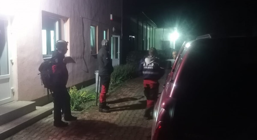 Actualizare: Bărbatul care nu s-a mai întors acasă de la cules de ciuperci a fost găsit în viață
