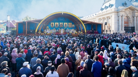 Ierarhii Maramureșului și Sătmarului slujesc la București de Sărbătoarea Sfântului Cuvios Dimitrie cel Nou