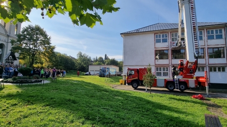 Acțiune binevenită în Baia-Sprie: Activitate cu elevi și profesori care are ca țintă familiarizarea lor cu procedurile caracteristice de prevenție!