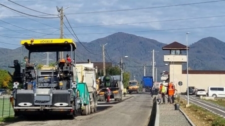 Muncă intensă în Baia-Sprie: Trei proiecte esențiale se implementează zilele acestea în orașul maramureșean! Au rol foarte important în dezvoltare!