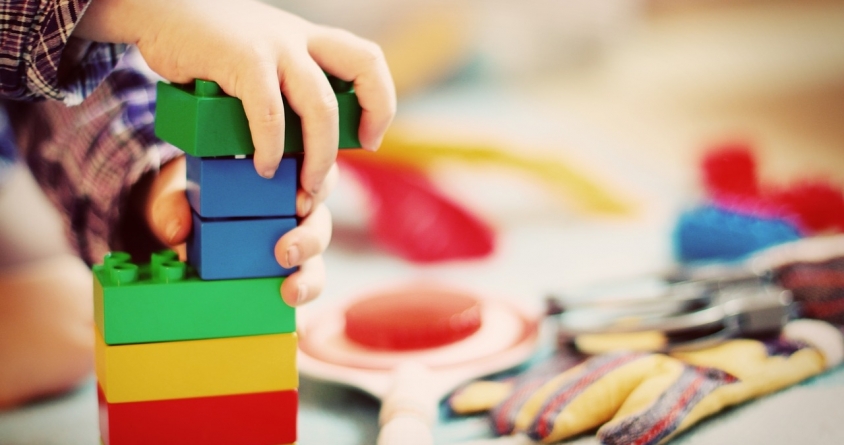 Ambasadori ai faptelor bune: Cei mici pot dona jucării pentru alți copii