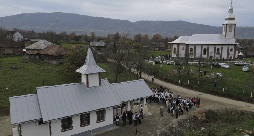 Slujire arhierească în localitatea Vad; A fost binecuvântată și capela de cimitir a parohiei