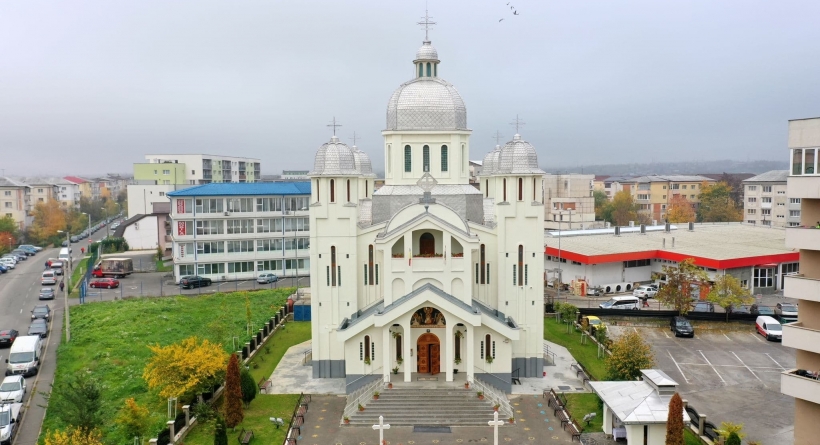Un fragment din Brâul Maicii Domnului de la Mănăstirea Kato Xenia din Grecia ajunge în Baia Mare