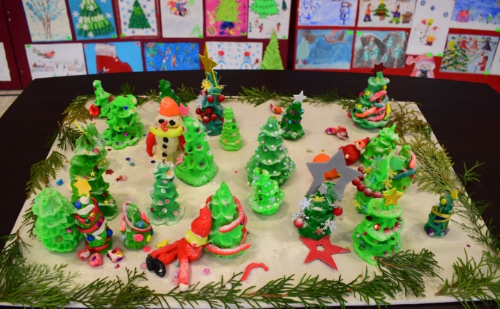 ”Splendoarea iernii prin ochi de copil”: Concurs de desene și colaje în Vișeu de Sus