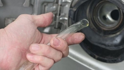 Bărbați reținuți pentru furt de combustibil; Valoarea prejudiciului este de aproximativ 1500 lei