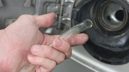 Bărbați reținuți pentru furt de combustibil; Valoarea prejudiciului este de aproximativ 1500 lei