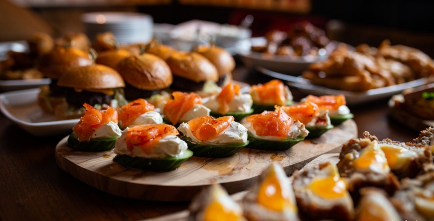 14 noiembrie – Lăsatul secului pentru Postul Crăciunului