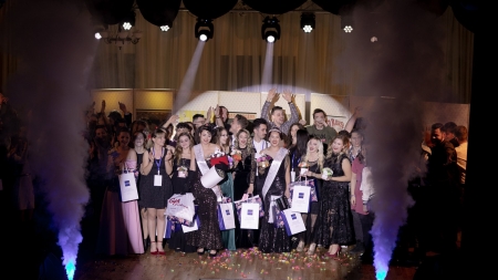 Miss Universitaria ediția 2022: Opt studente băimărene își doresc în ediția 12 titlul frumuseții! Care sunt candidatele dar și artistul în concert!