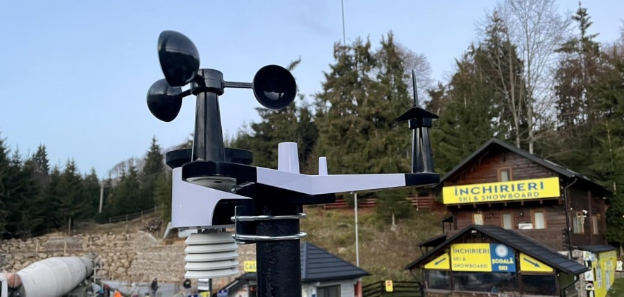 Info utile timp real: Rețeaua Meteo Maramureș se îmbogățește cu noua stație monitorizare permanentă a vremii oraș Cavnic! Este funcțională de acum!
