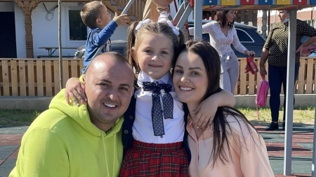 E fericire cu aniversări: Săptămâna aceasta, artistul iubit Vasilică Ceterașu împreună cu familia frumoasă au motive foarte serioase de sărbătorit!