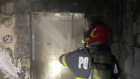 Explozie la o centrală termică, urmată de incendiu; O femeie a ajuns la spital cu arsuri