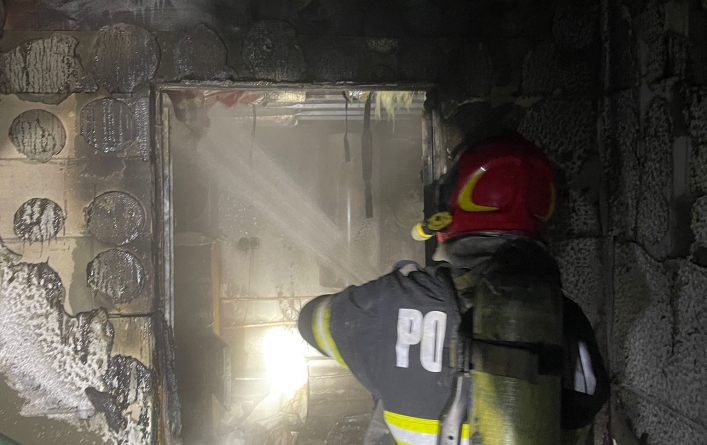 Explozie la o centrală termică, urmată de incendiu; O femeie a ajuns la spital cu arsuri